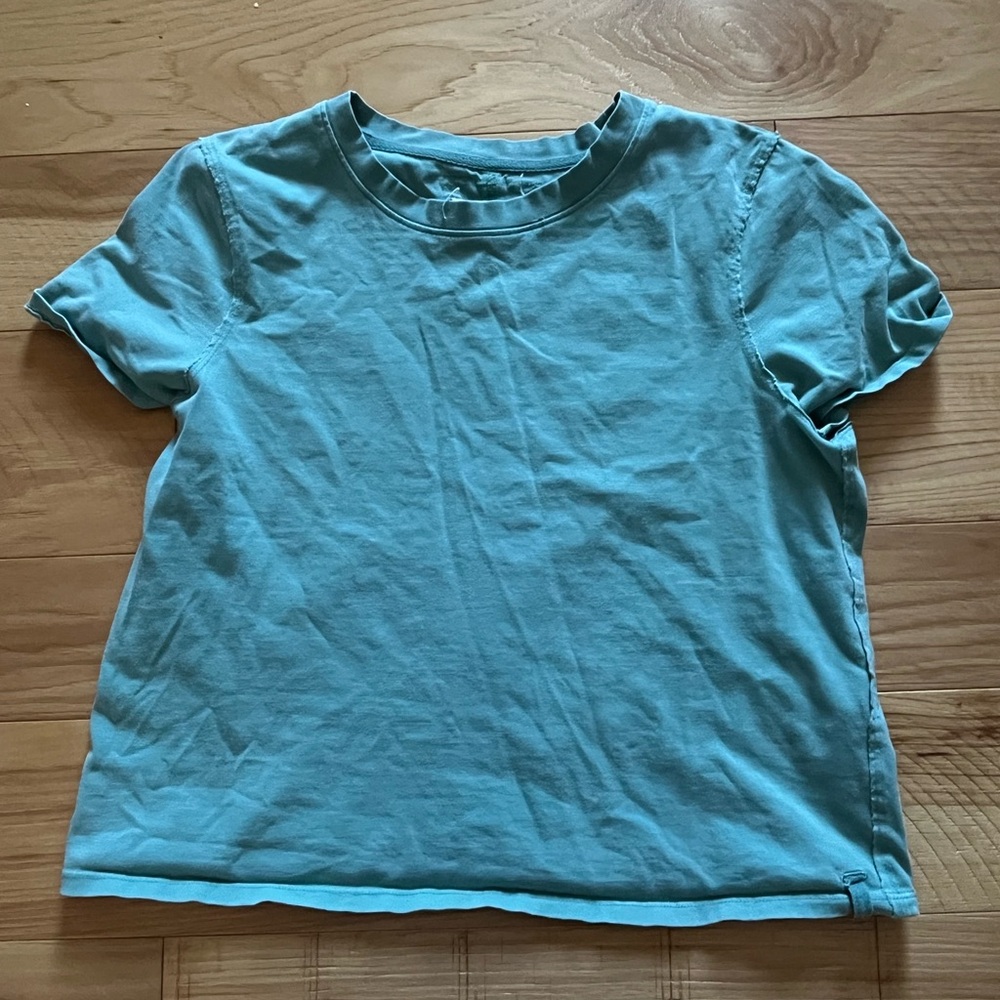 Women’s Short Sleeve Tee in Light Teal